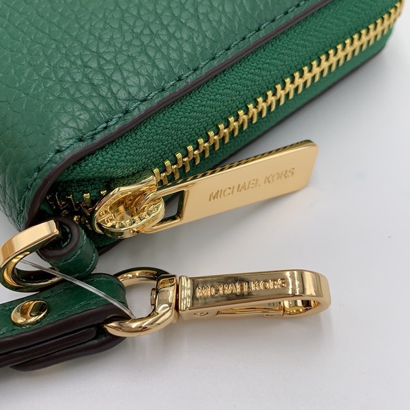 MICHAEL KORS JET SET TRAVEL LARGE CONTINENTAL WRISTLET WALLET FERN GREEN… - Picture 10 of 16